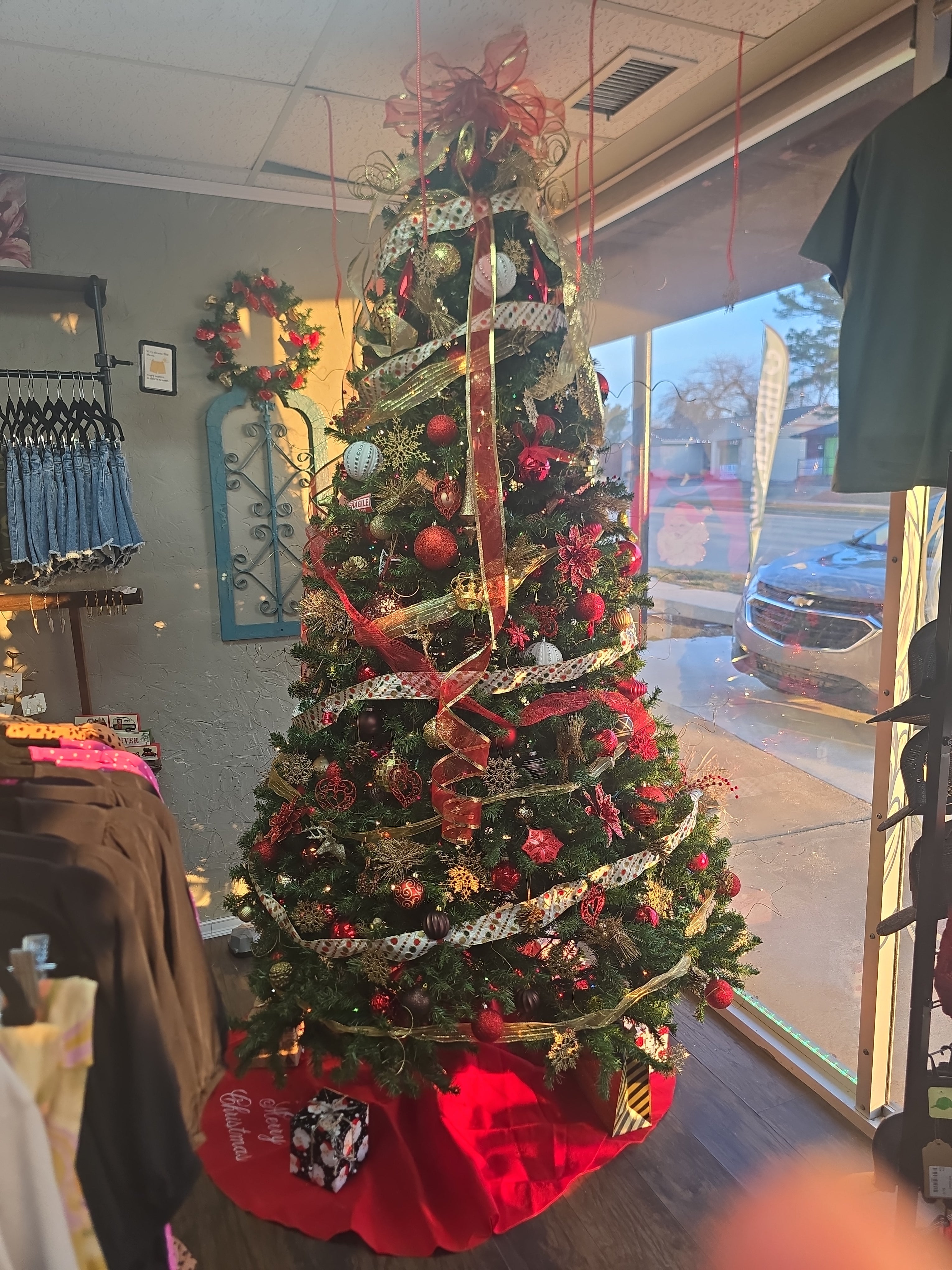 🎄 Christmas at Curated by Lisa