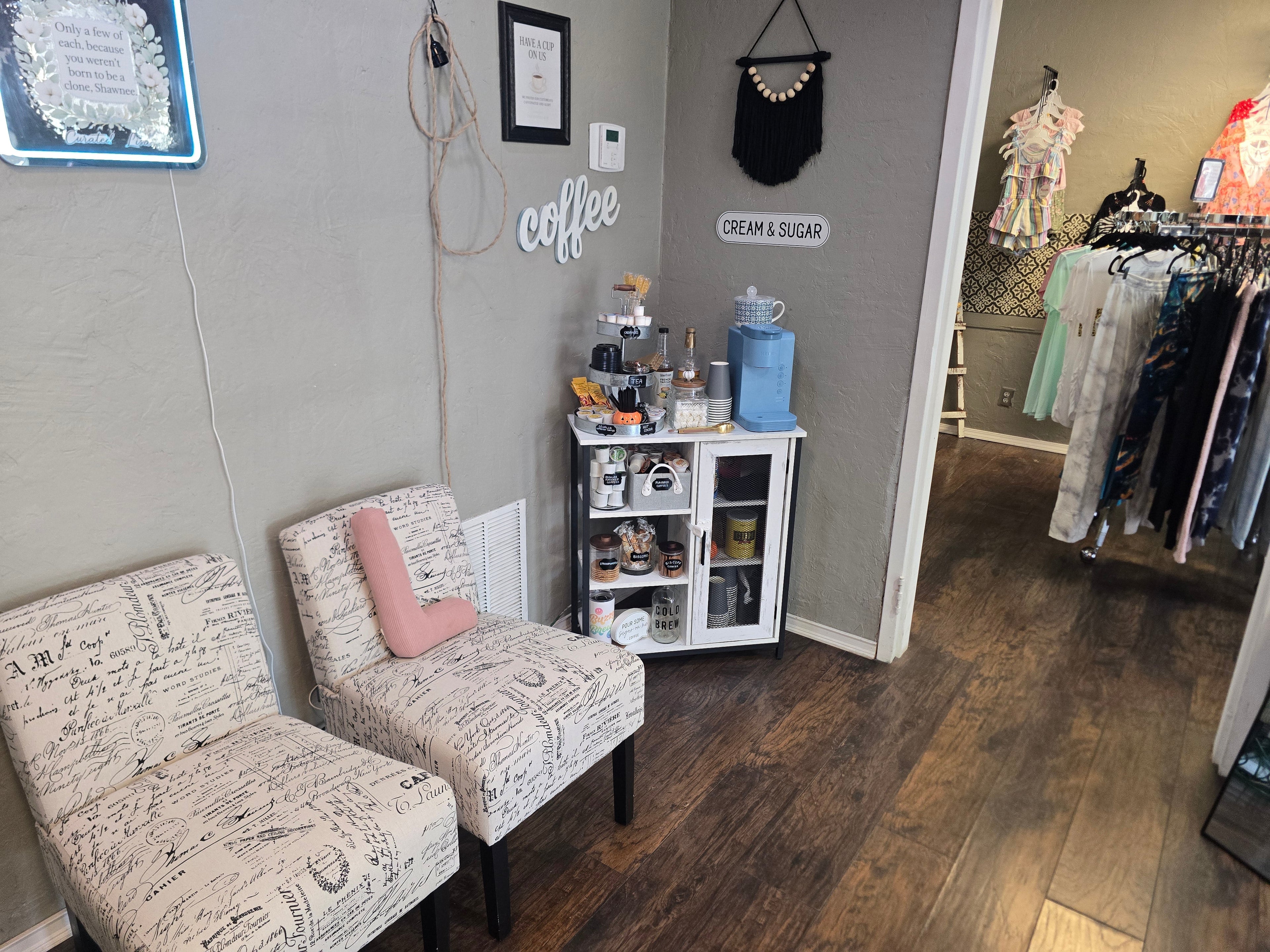 Rainy Days, Small Town Roots, and Big Dreams ☕💍