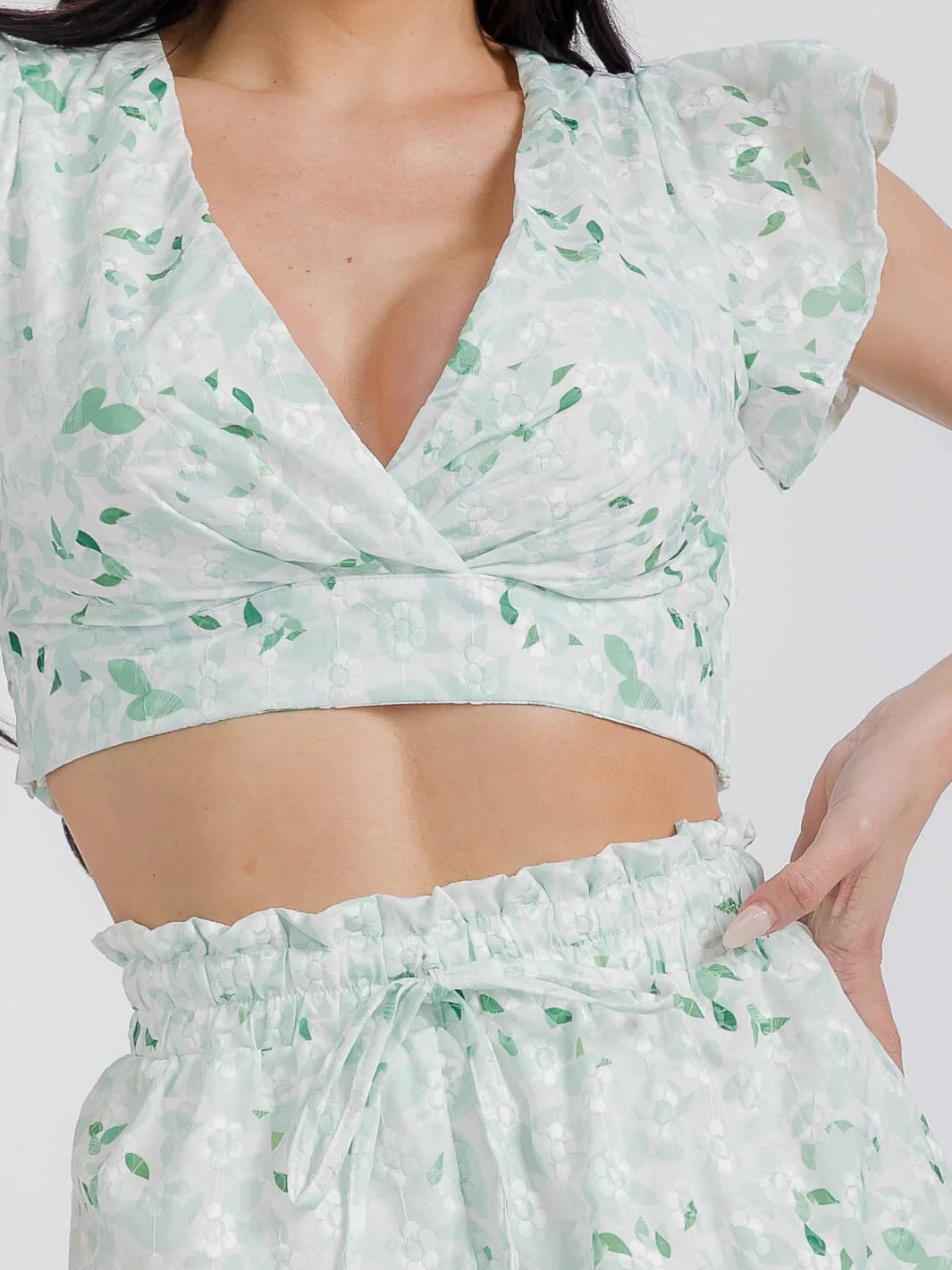 WOMEN'S SHORT SLEEVES CROP TOP & ELASTIC WAIST MINI SHORTS FLORAL 2PC. SET