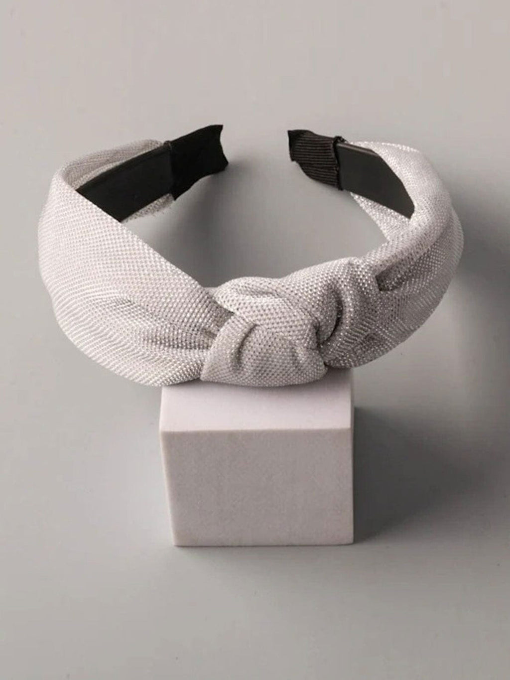 FRONT KNOT HEADBAND / Curated by Lisa