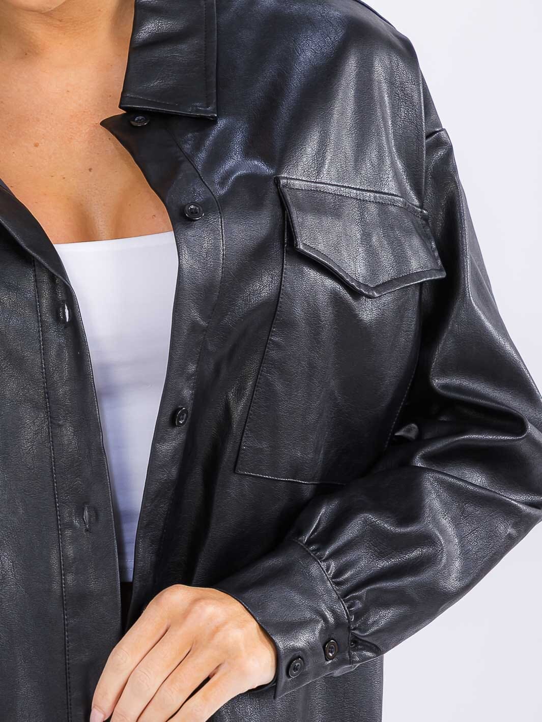 LONG SLEEVE BUTTON CLOSURE FRONT POCKETS PU PLEATHER JACKET